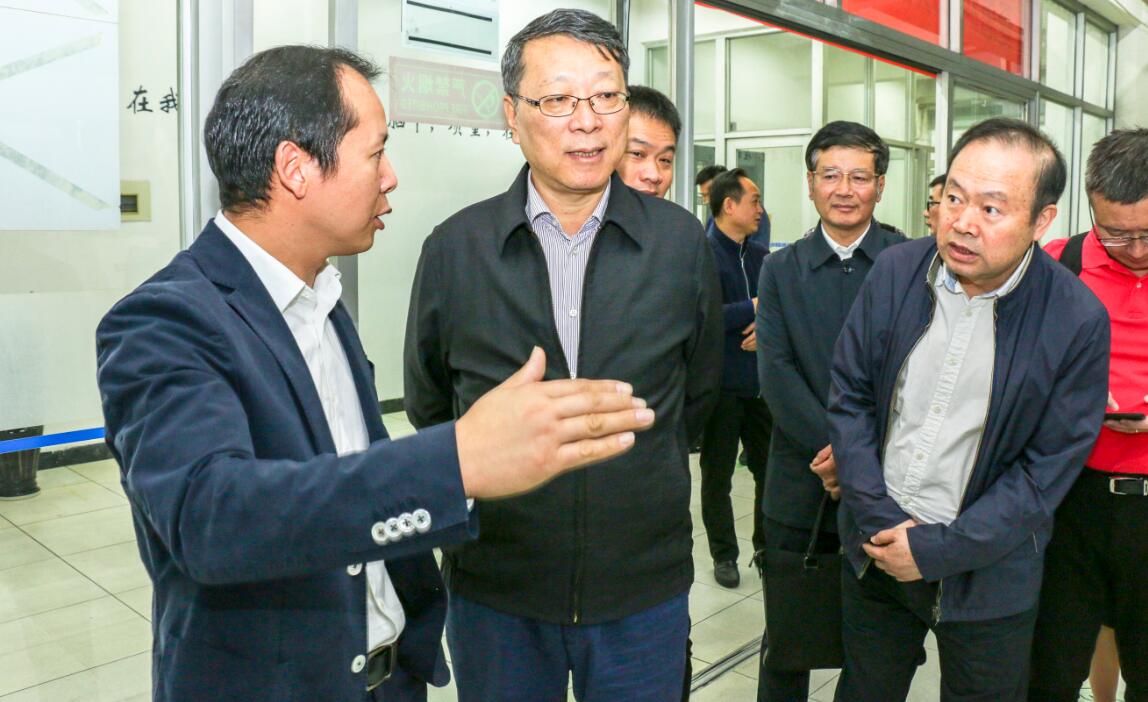 廣州市X會經濟工作委員會蒞臨申甌公司進行考察指導